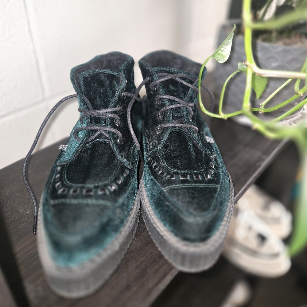 TUK Green Velvet Creeper Boot